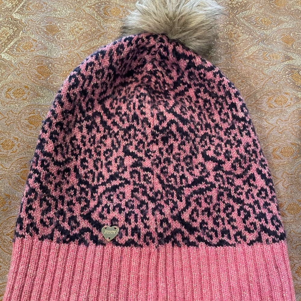 Juicy Couture Girls Shimmer Pink Cheetah Knit Hat Pom Pom L